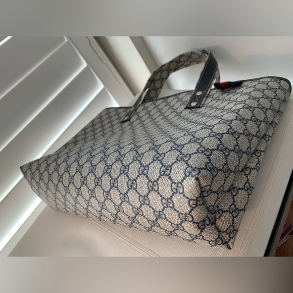 Gucci Web Loop GG Coated Canvas Tote, Made in Italy.  Dust bag included. - Picture 9 of 16